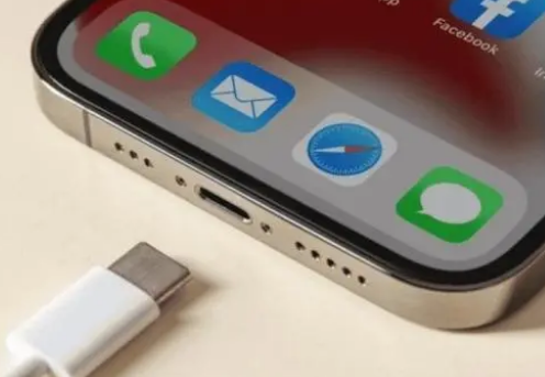 火炬开发区街道苹果15维修分享iPhone15改USB-C接口后能和安卓用户互借充电器吗 